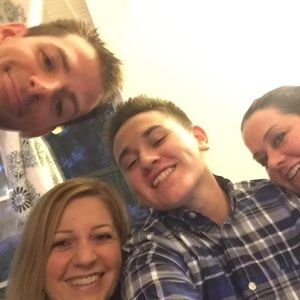 Meet your Posher, Ethan